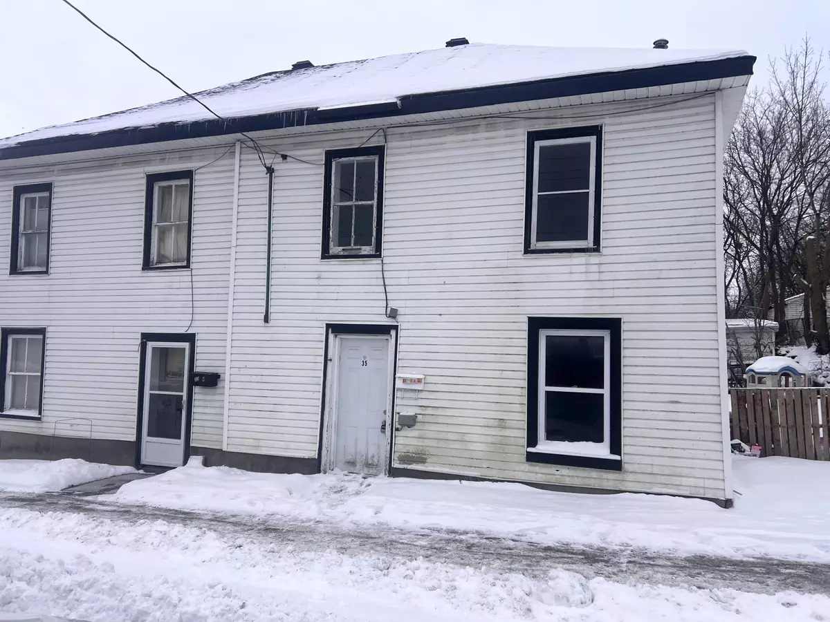 Lanark, ON K7A 1M7,35 Main ST W