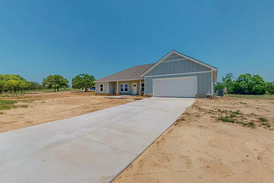 1221 E Gibtown Road, Poolville, TX 76487