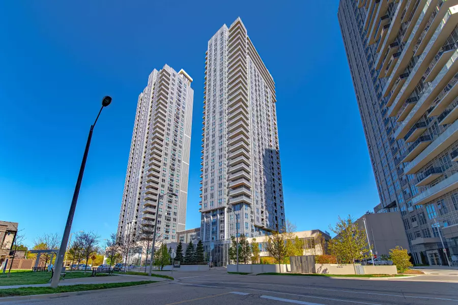 255 Village Green SQ #408, Toronto E07, ON M1S 0L7