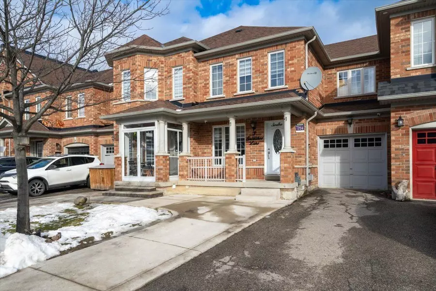 3 Snowshoe LN, Brampton, ON L6R 0J1