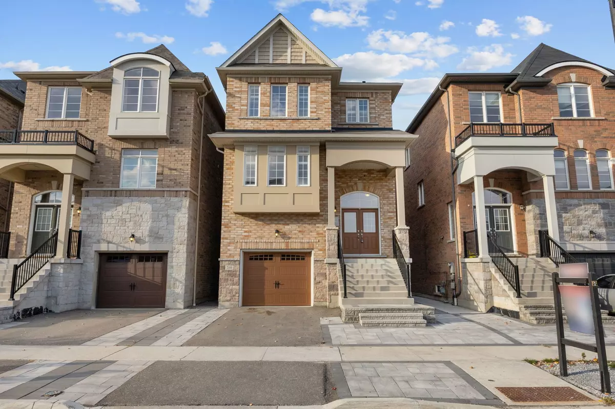 Pickering, ON L1X 0E1,2169 Saffron DR