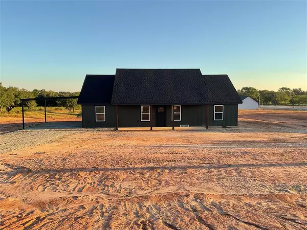 1030 Hereford Drive,  Springtown,  TX 76082