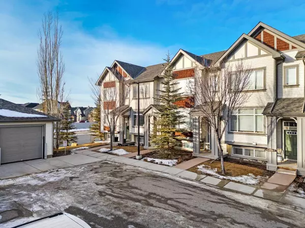 Calgary, AB T2Z 0X1,71 Copperpond Close Southeast