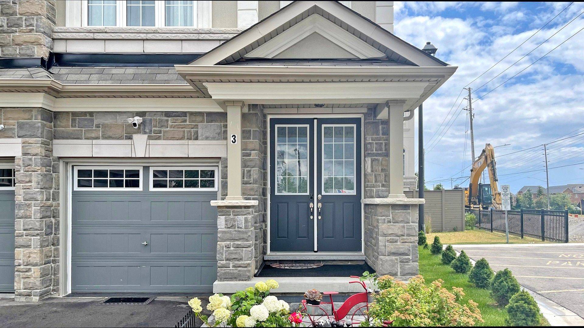 Richmond Hill, ON L4C 7V6,3 Lasalle LN