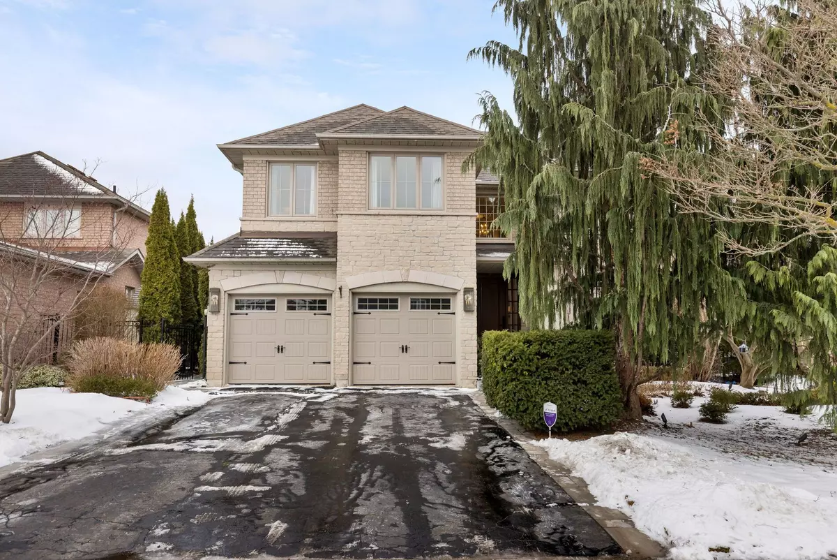 Halton, ON L6M 3C5,2224 Carpenters CIR