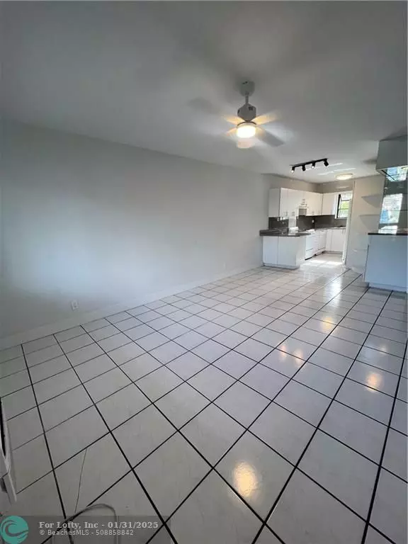 1810 E Oakland Park Blvd  #17, Fort Lauderdale, FL 33306