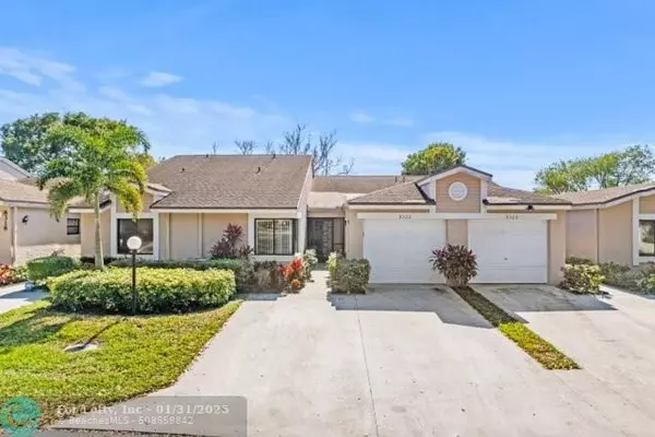 Boca Raton, FL 33496,8322 Springlake Dr  #8322