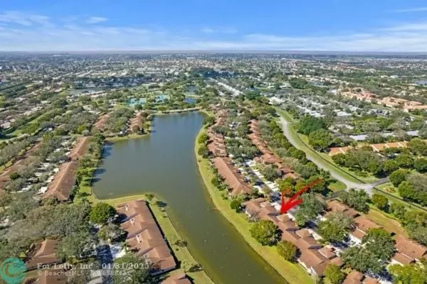 Boca Raton, FL 33496,8322 Springlake Dr  #8322