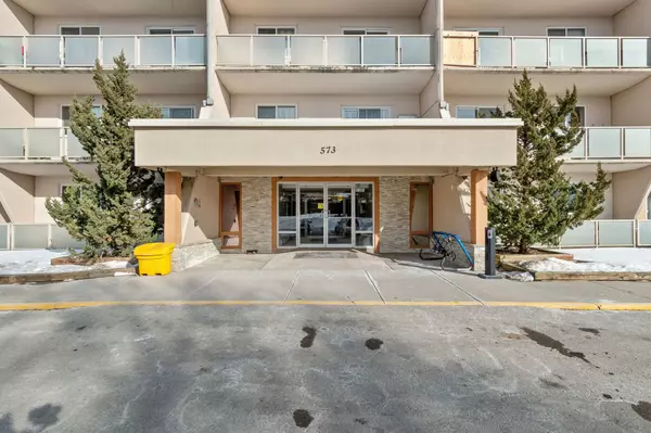 London, ON N5Y 4T9,573 MORNINGTON AVE #101