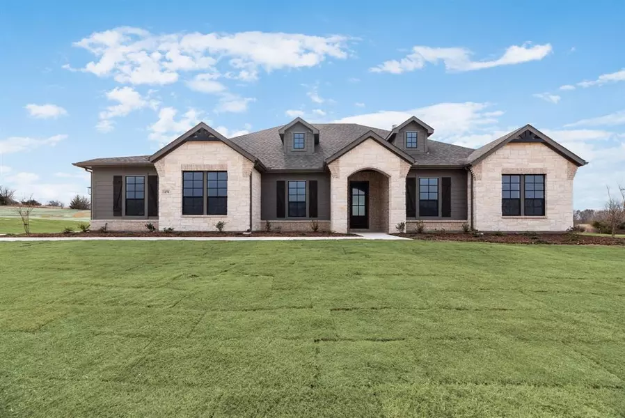 1070 Julian Drive, Van Alstyne, TX 75495