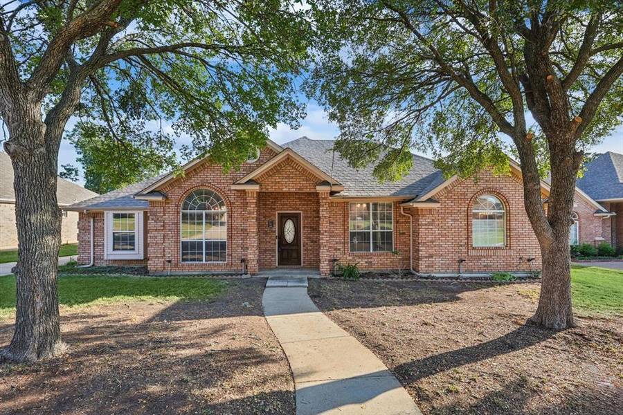 6708 Capitol Hill Drive, Arlington, TX 76017