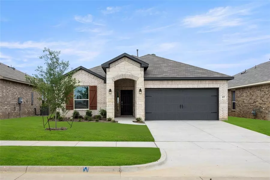 405 Choctaw Drive, Cleburne, TX 76033