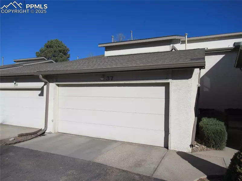 3330 Templeton Gap RD #37, Colorado Springs, CO 80907