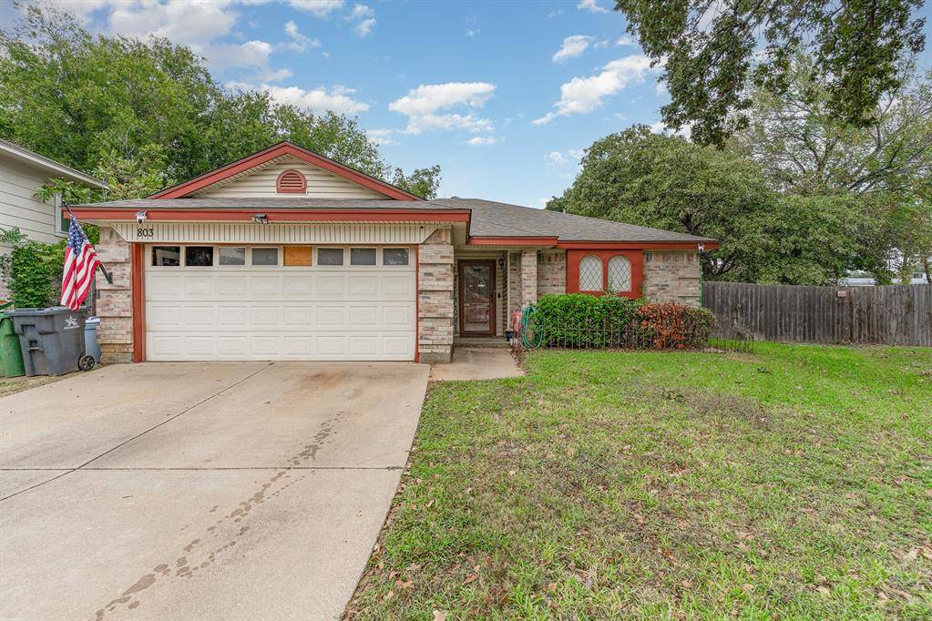 803 Love Wood Lane, Arlington, TX 76013