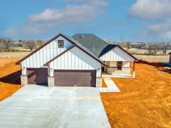 797 Ole Rock Creek Ranch Road, Tuttle, OK 73089