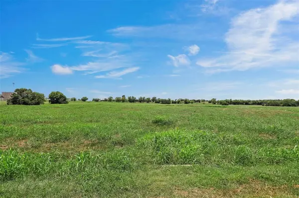 6717 Berkshire Drive, Cleburne, TX 76033