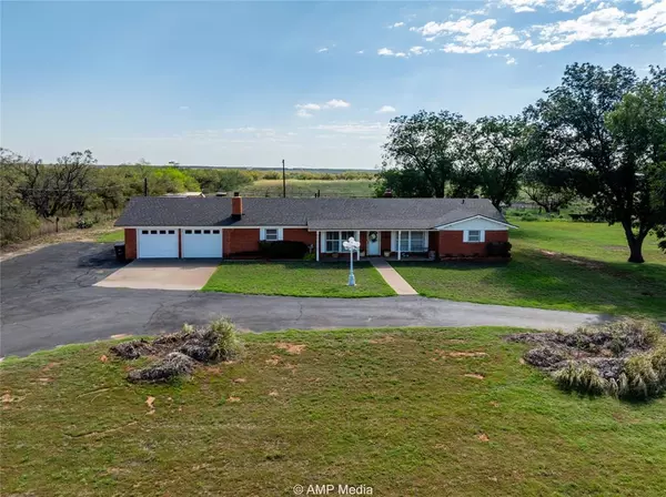 1563 State Highway 70 S, Sweetwater, TX 79556