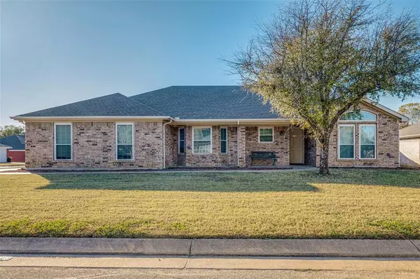 420 Dakota Drive,  Joshua,  TX 76058