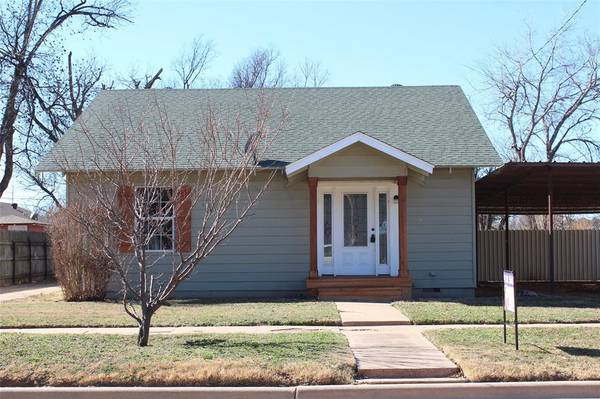 231 N 5th Avenue, Munday, TX 76371