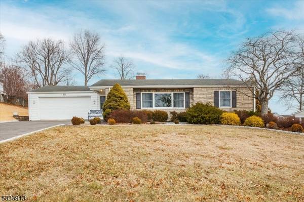 16 Cedar Grove Rd, Branchburg Twp., NJ 08876