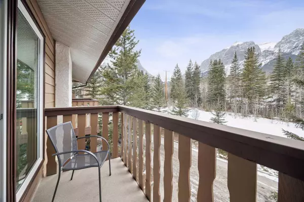 1061 Evergreen CIR #5, Canmore, AB T1W 2R2