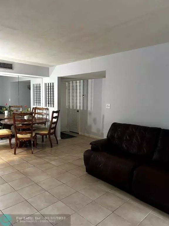 Deerfield Beach, FL 33441,708 SE 2nd Ave  #321