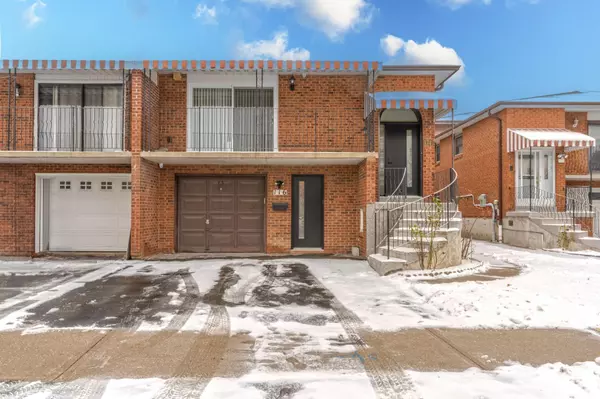 116 Sentinel RD, Toronto W05, ON M3J 3B9