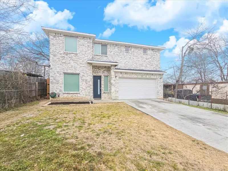 135 Birch Lane, Roanoke, TX 76262