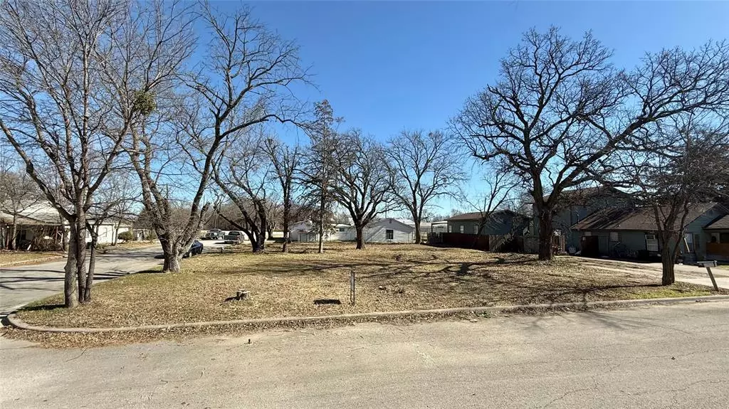 Everman, TX 76140,206 N Cunningham Street