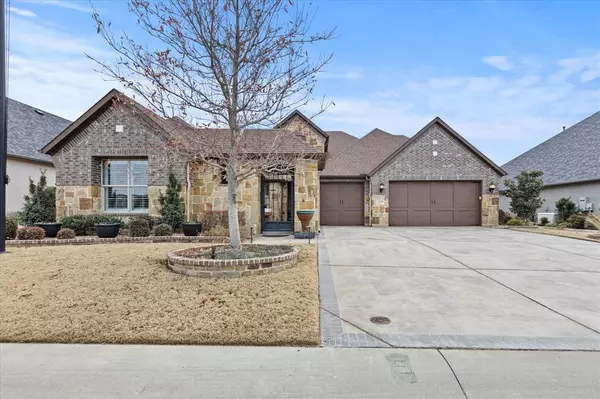 12225 Grosbeak Drive, Denton, TX 76207