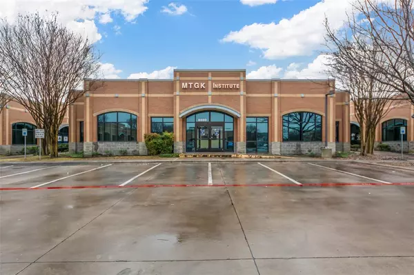 8880 N Macarthur Boulevard #100, Irving, TX 75063