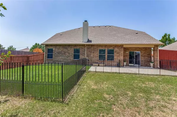 Prosper, TX 75078,1061 English Ivy Drive