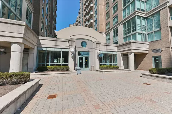 Toronto, ON M2M 4L5,29 Pemberton AVE #1210