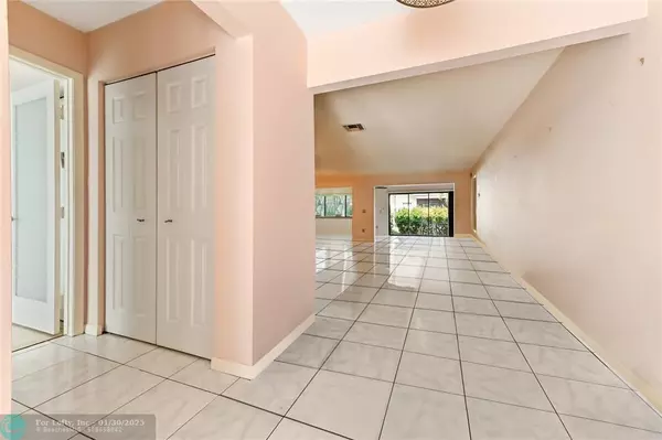 Greenacres, FL 33463,6294 Red Cedar Cir