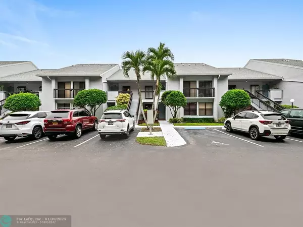 Delray Beach, FL 33484,5054 Golfview Court  #1514