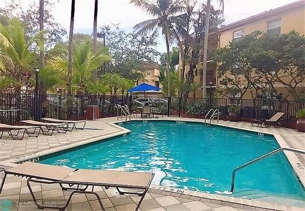 Plantation, FL 33324,751 N Pine Island  #103