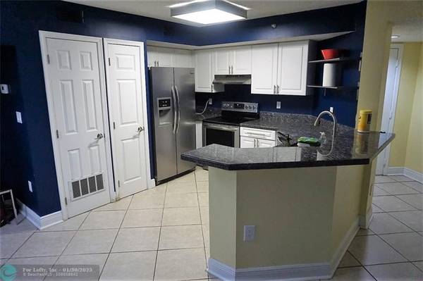 Plantation, FL 33324,751 N Pine Island  #103