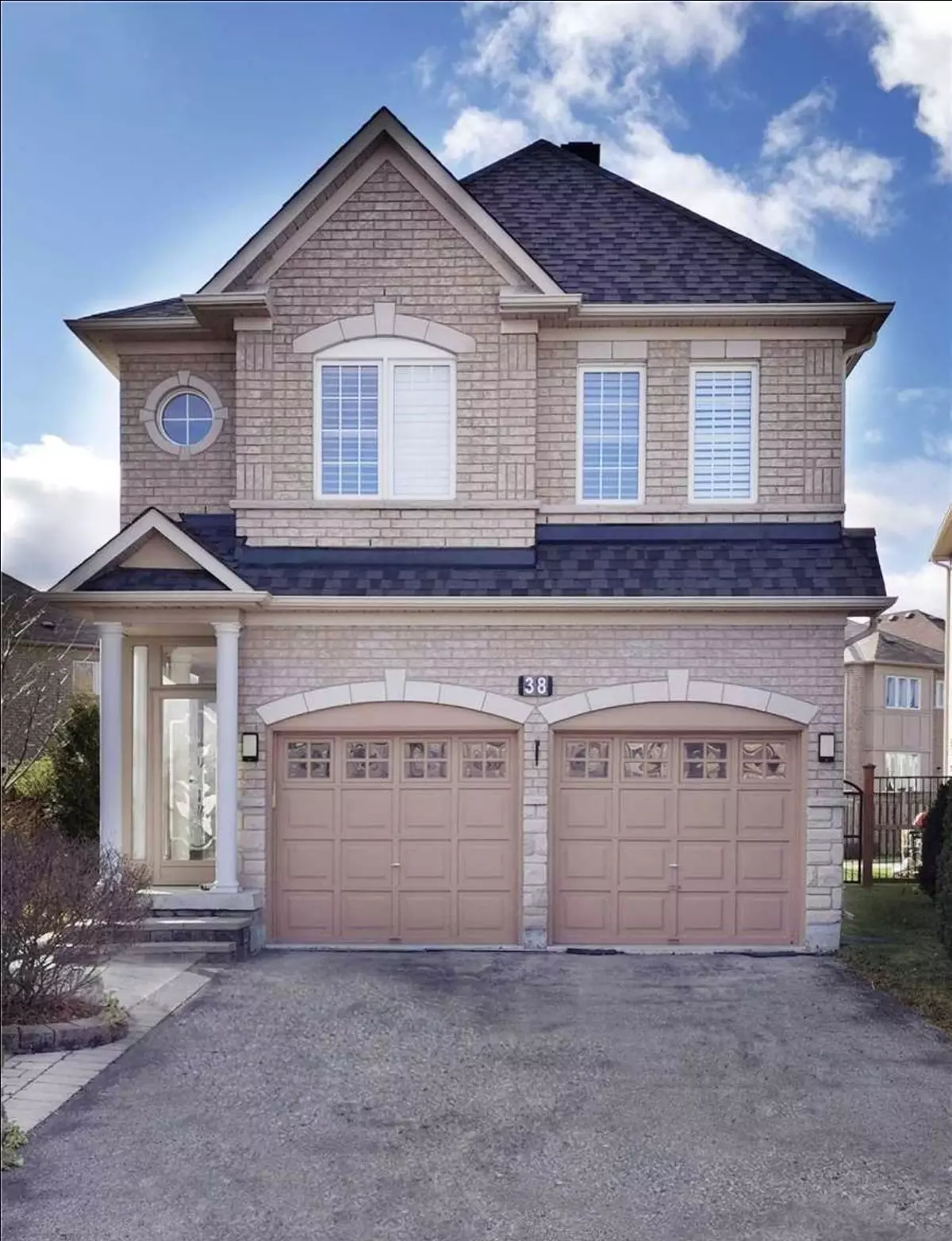 Richmond Hill, ON L4S 0B1,38 Shell CT