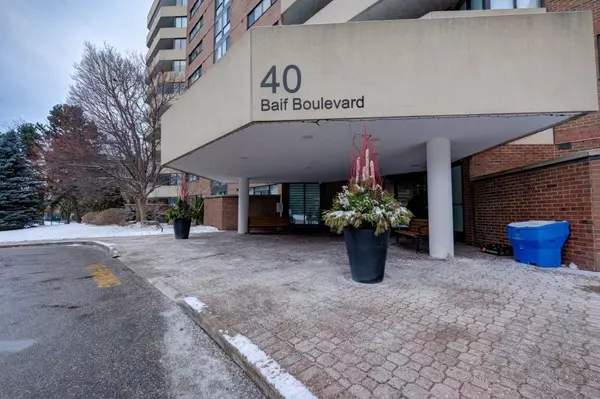 40 Baif BLVD #307, York, ON L4C 5M9