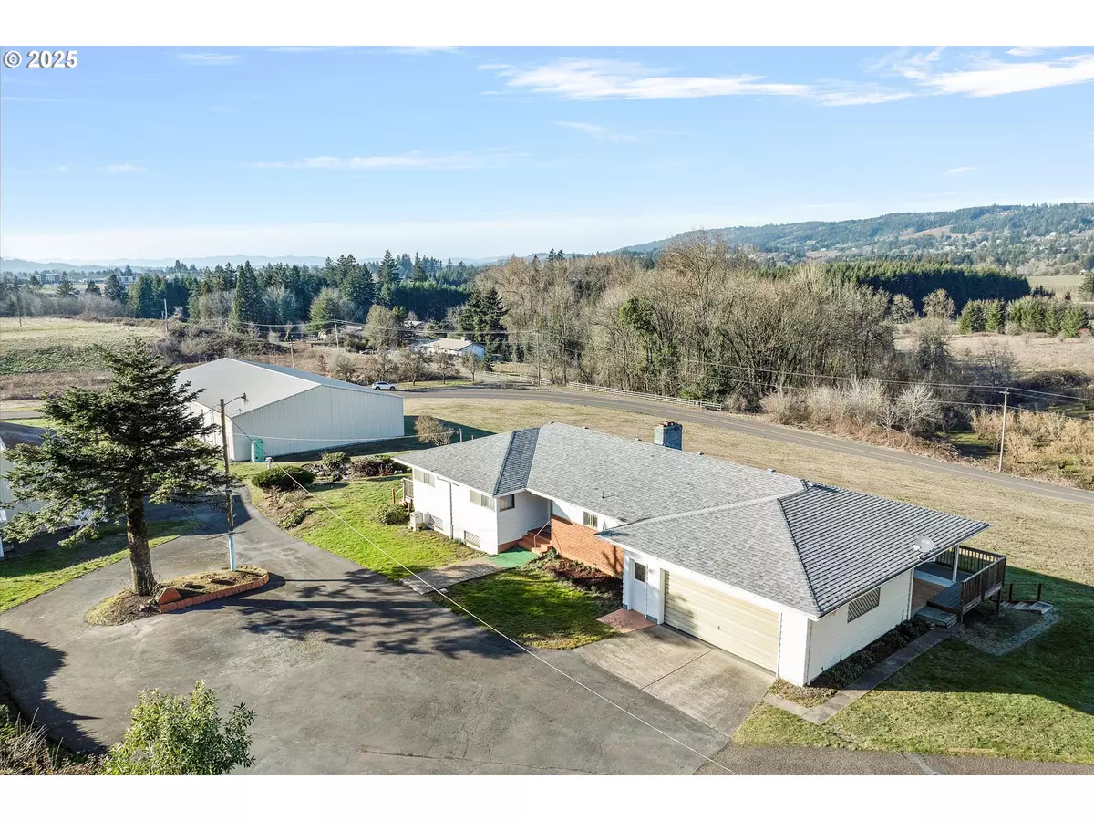 Newberg, OR 97132,31339 NE CORRAL CREEK RD