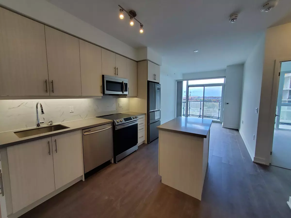 Richmond Hill, ON L4B 0H3,75 Oneida CRES #1502