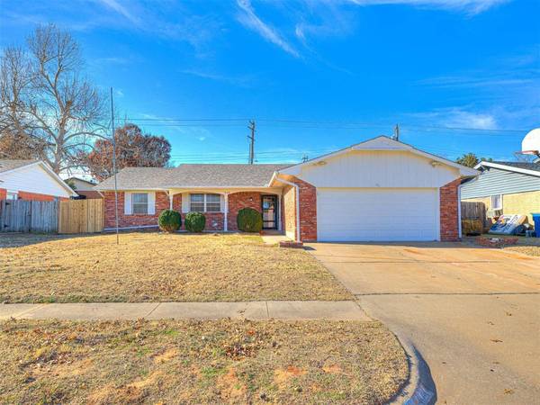 2921 Shadybrook Drive, Midwest City, OK 73110