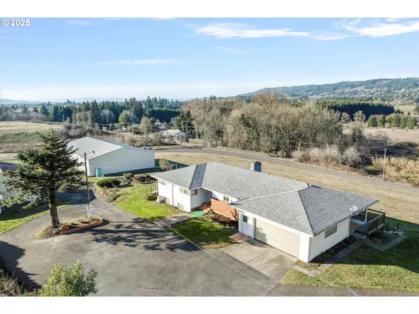 31339 NE CORRAL CREEK RD, Newberg, OR 97132