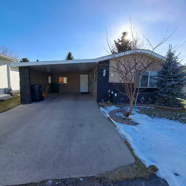 3014 32 AVE South, Lethbridge, AB T1K 7J3