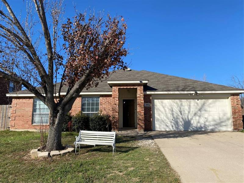 830 La Sierra Court, Crowley, TX 76036