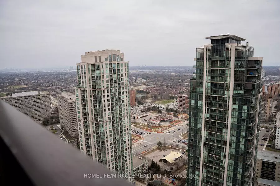 36 Elm DR #3207, Mississauga, ON L5B 0N3