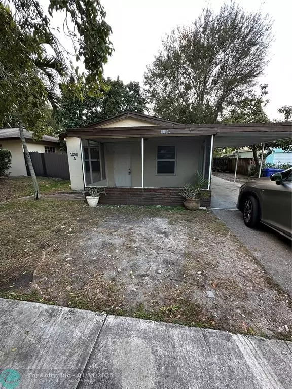 Hollywood, FL 33021,1208 N 57 Ave  #A house