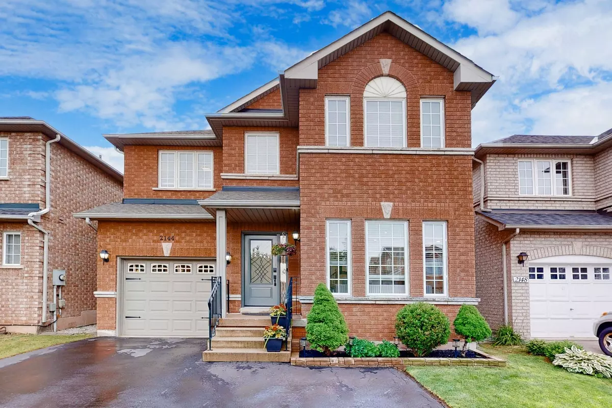 Oakville, ON L6M 3W8,2144 Golden Orchard TRL