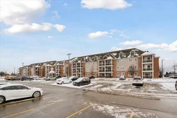 Whitby, ON L1M 0J7,54 Harvey Johnston WAY #119