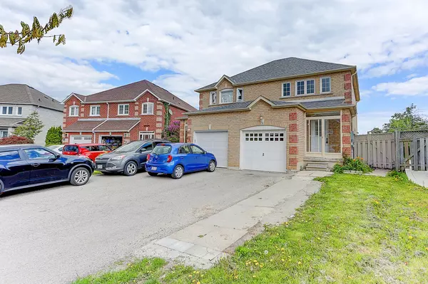 39 Caruso DR, Brampton, ON L6Y 5B2